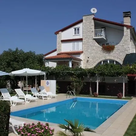 In With Sea View, Balcony, Air Conditioning, W-lan Apartment Medulin